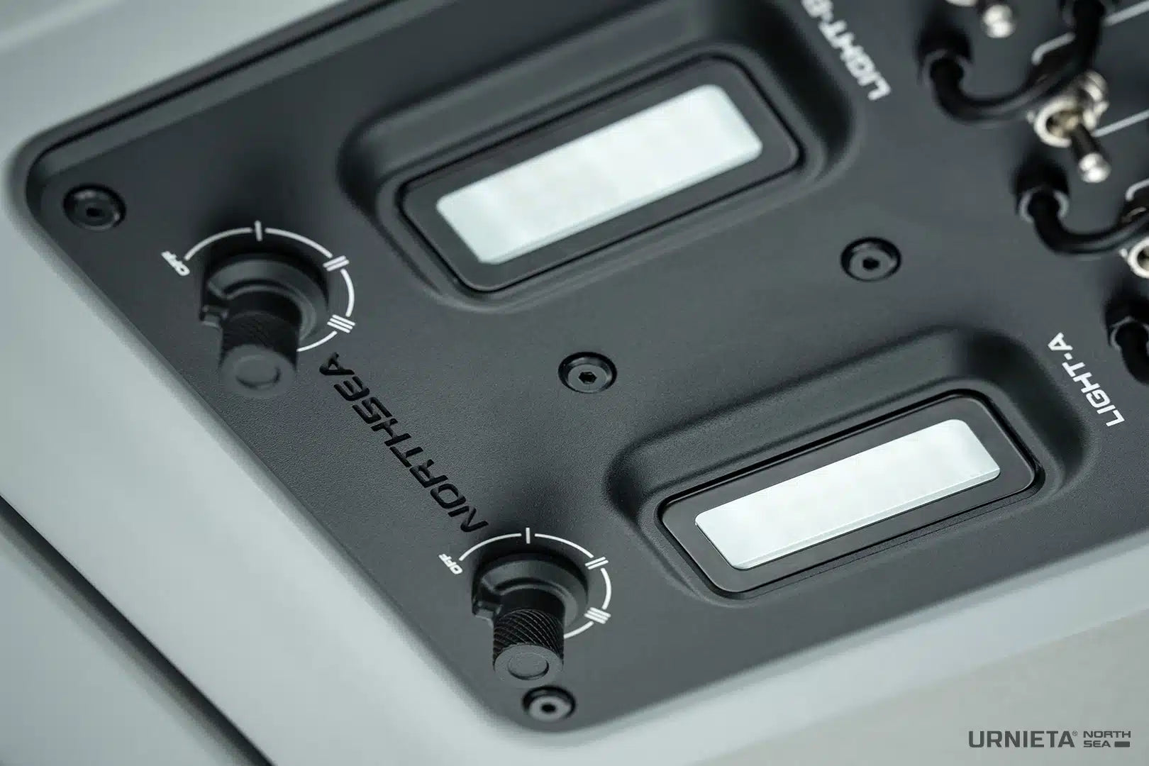 URNIETA Roof Console | 70 Series LandCruiser 2008–2025