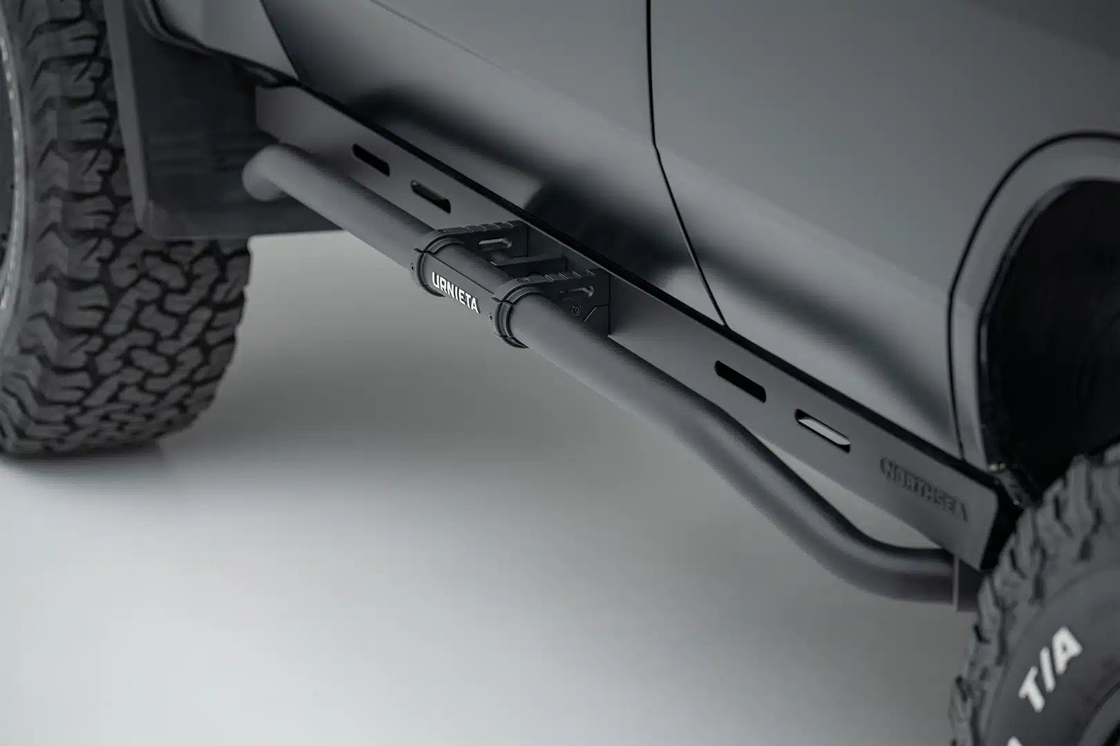 URNIETA Side Steps | 250 Series LandCruiser