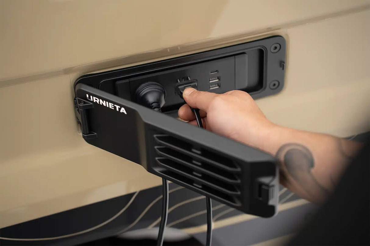 URNIETA Integrated Expansion Panel | 76 & 78 Series LandCruiser