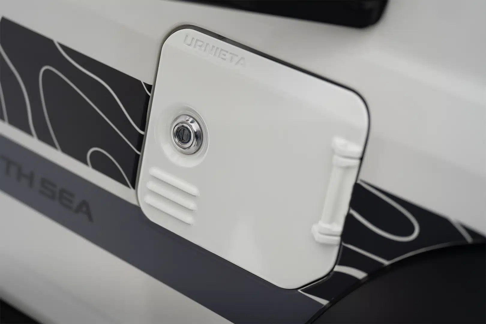 URNIETA Vintage Fuel Cap | 70 Series LandCruiser