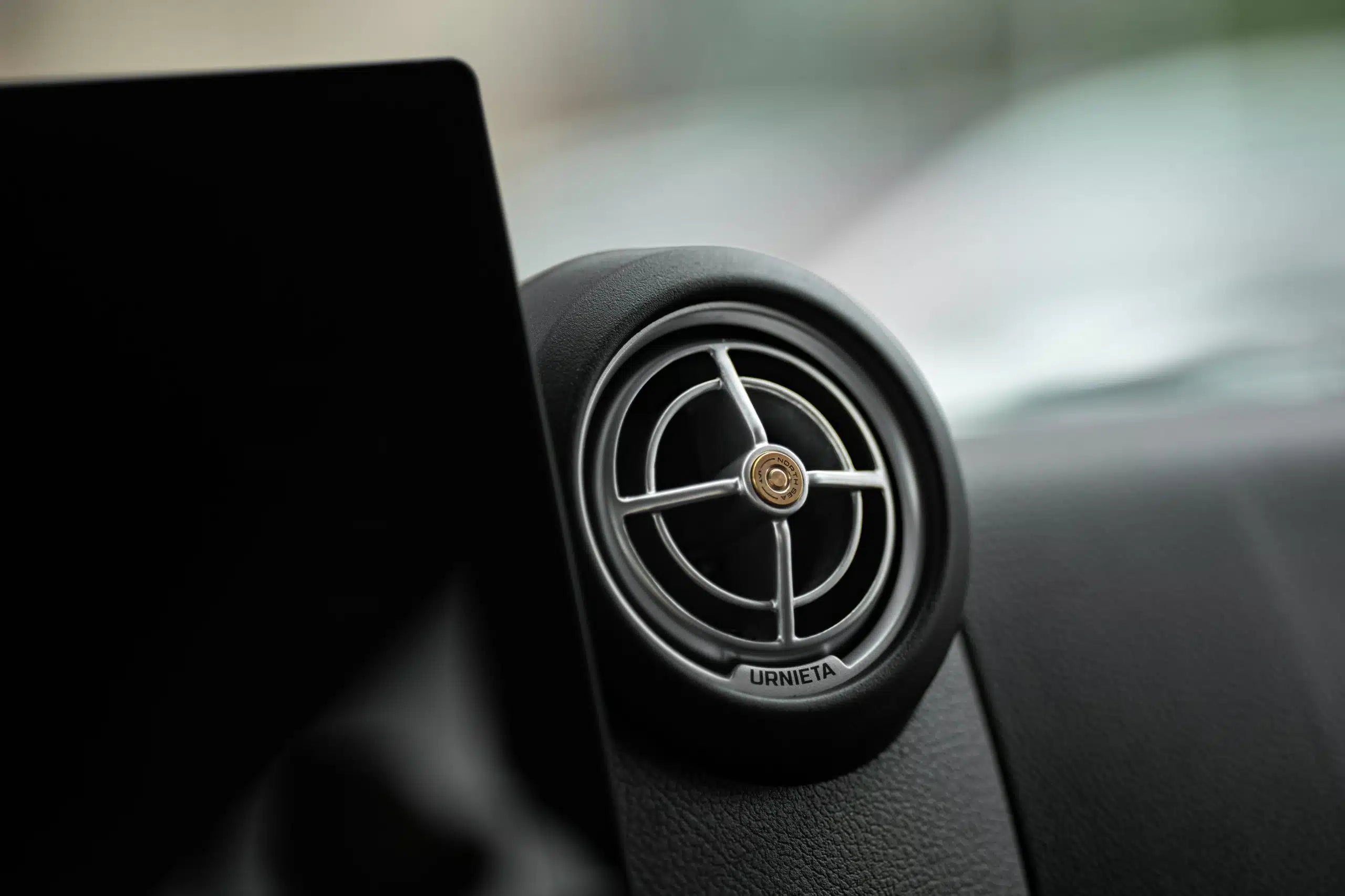 URNIETA Air Conditioning Vents | 70 Series LandCruiser