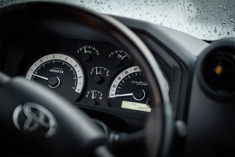 URNIETA Vintage Dashboard | 70 Series LandCruiser
