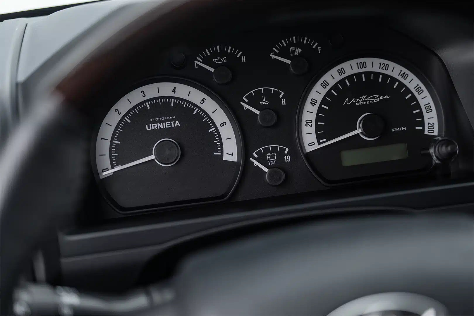 URNIETA Vintage Dashboard | 70 Series LandCruiser