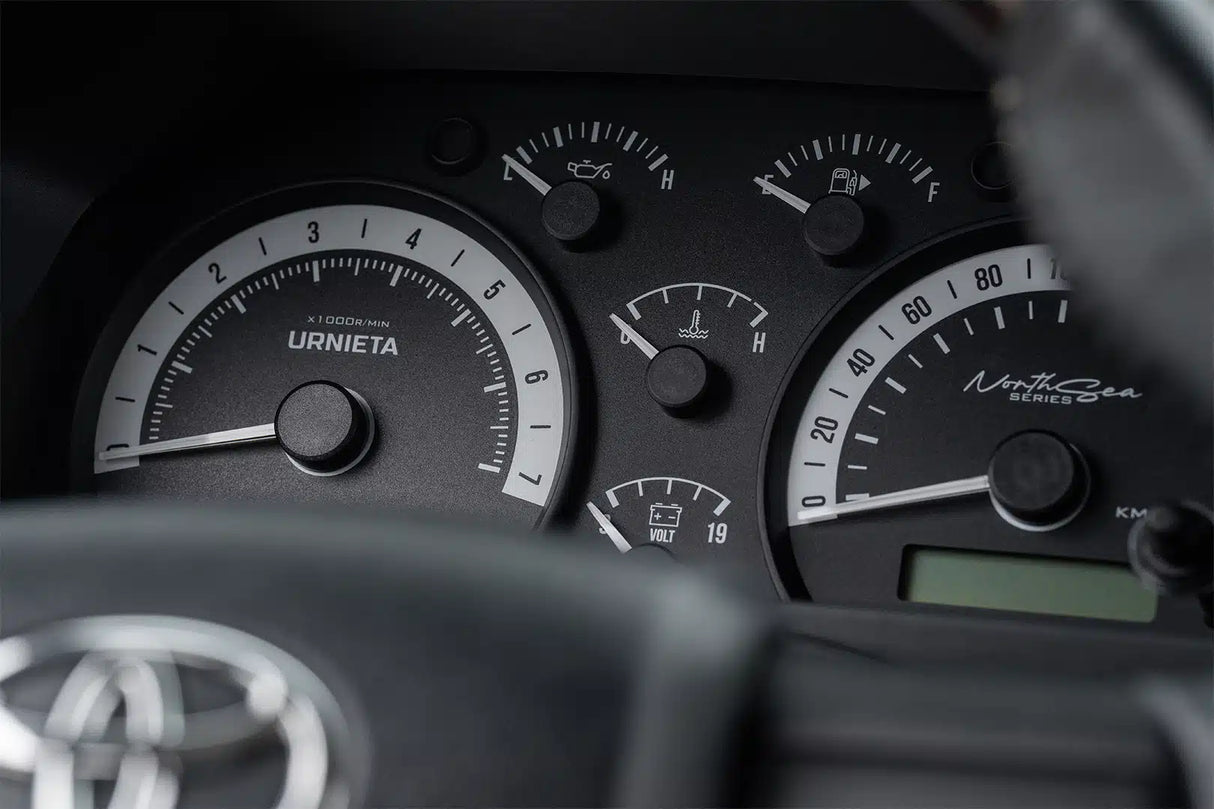 URNIETA Vintage Dashboard | 70 Series LandCruiser
