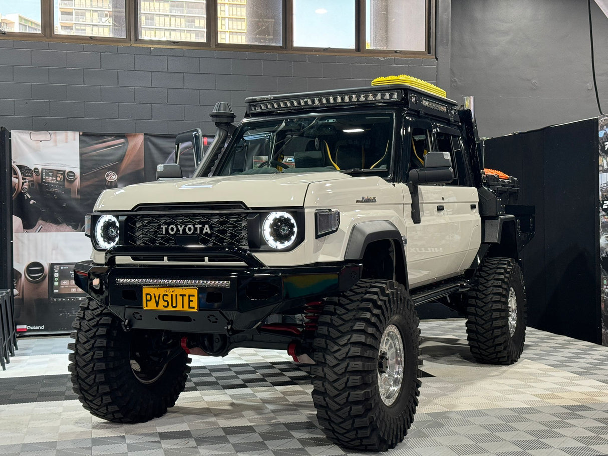 Clear/Crystal Front Corner Indicator Lights to suit Toyota LandCruiser 70 Series (09/2023+)