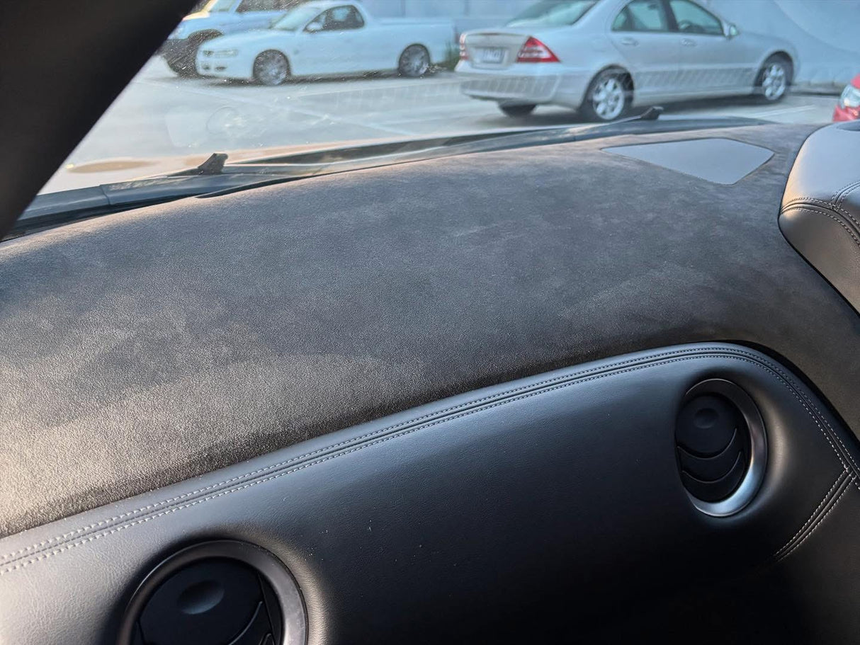 Alcantara Dashboard to suit Nissan GTR R35 (2007-2016)