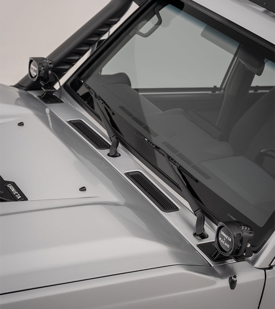 URNIETA Windshield Light Mount System | 70 Series LandCruiser
