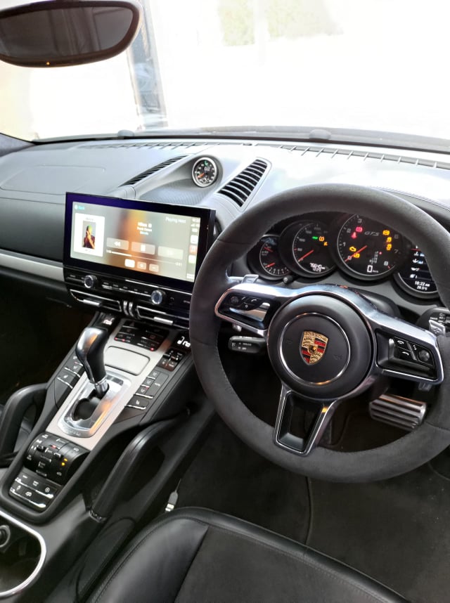 12.3 Inch Multimedia Headunit to suit Porsche Cayenne 2010-2018 - PVS Automotive Pty Limited